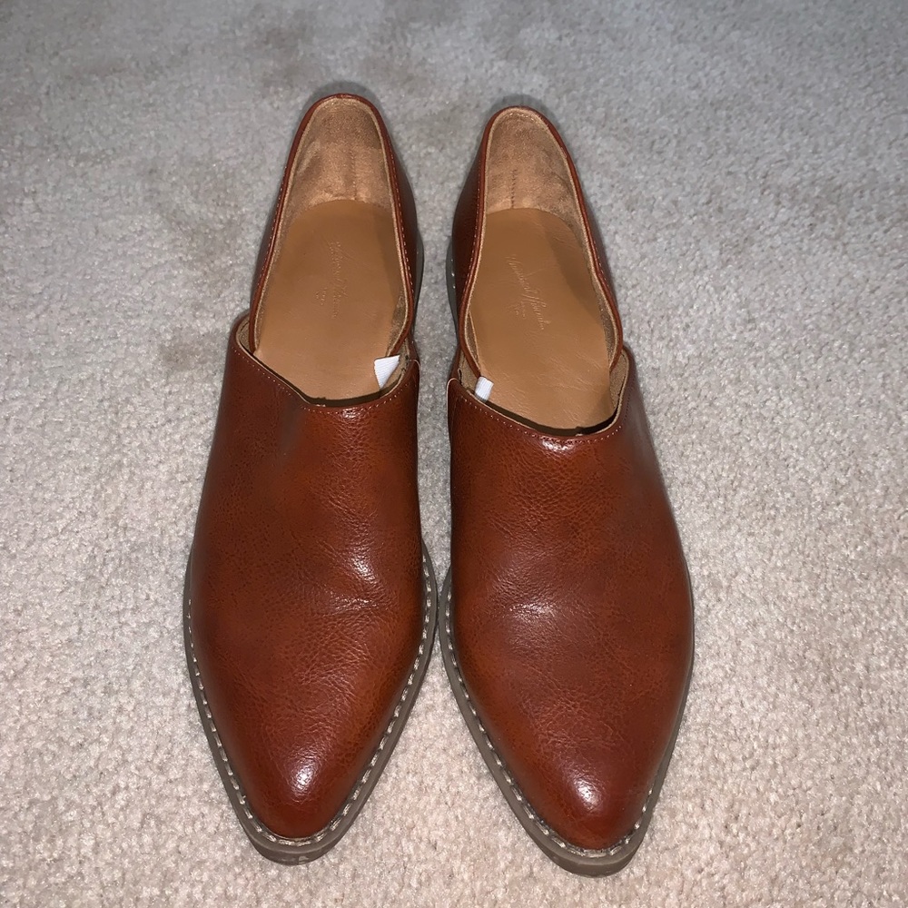 Universal Thread Pointed Toe Ankle Bootie